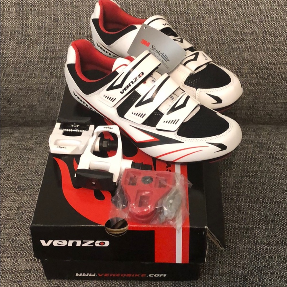 New Men’s Venzo Spinning Shoes - US Men 9 Peloton